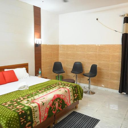 Hotel Starlight Meerut Zewnętrze zdjęcie