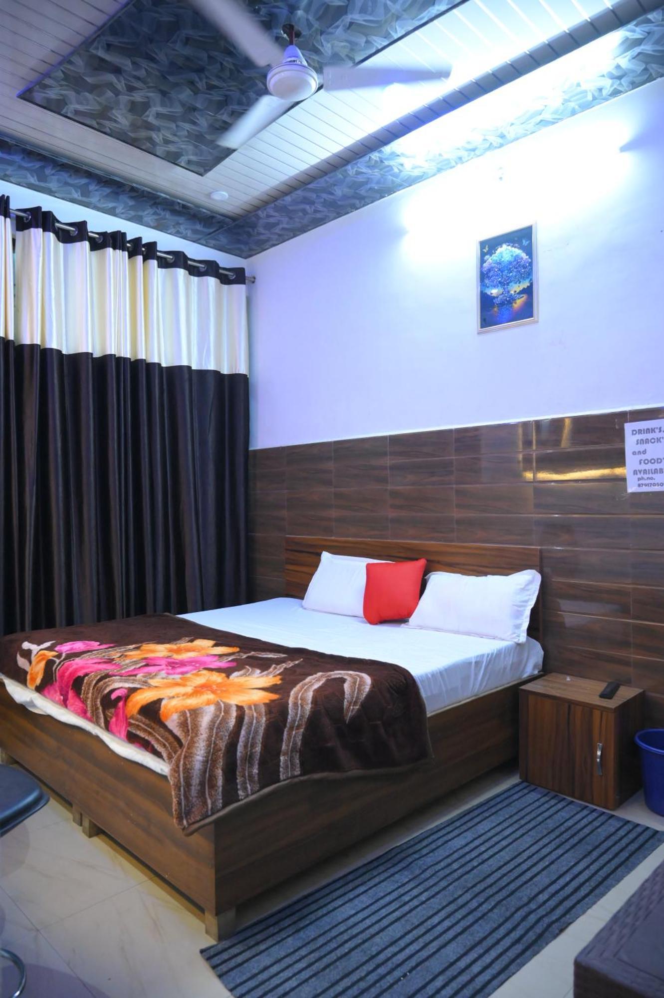 Hotel Starlight Meerut Zewnętrze zdjęcie