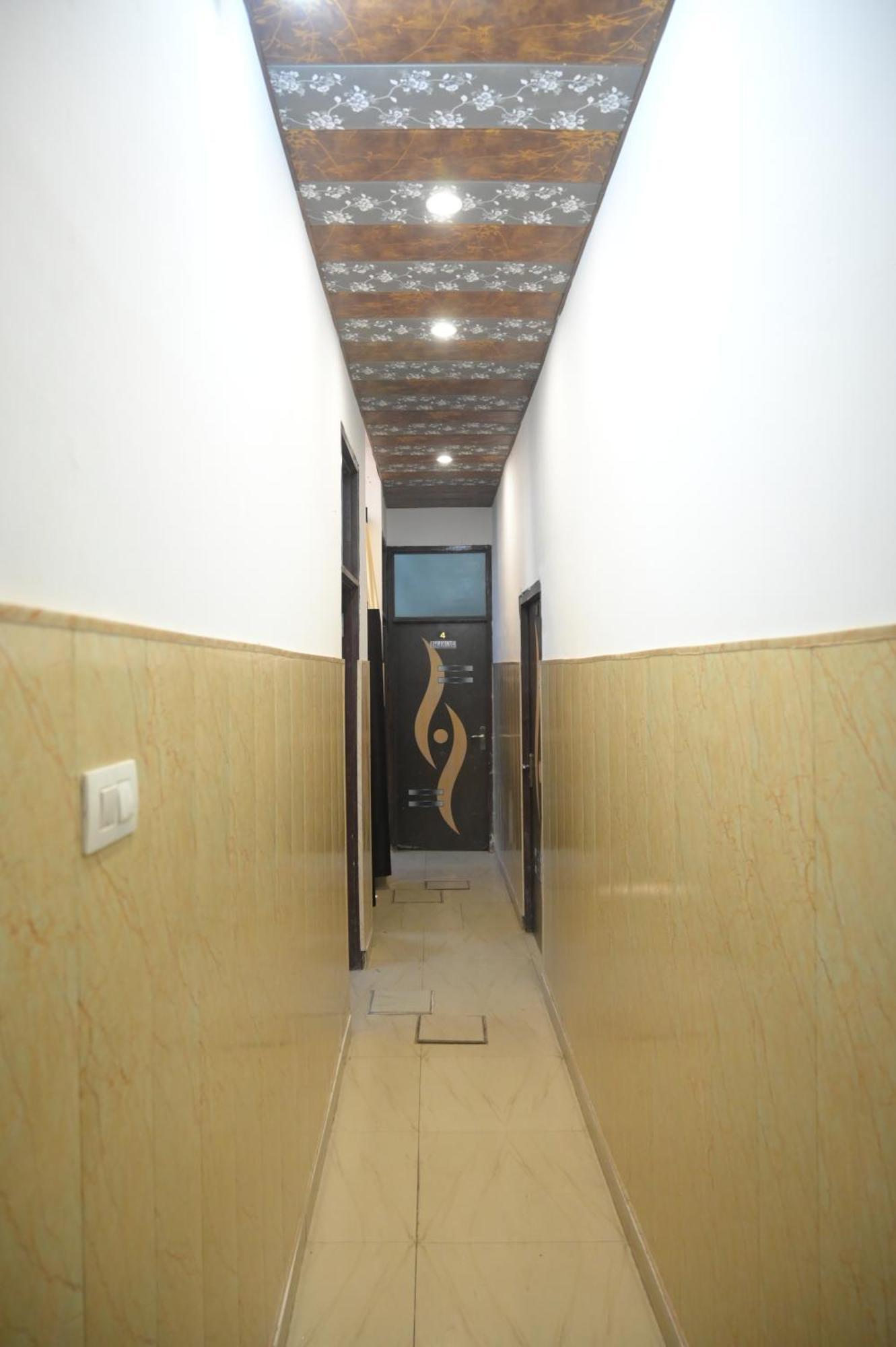 Hotel Starlight Meerut Zewnętrze zdjęcie