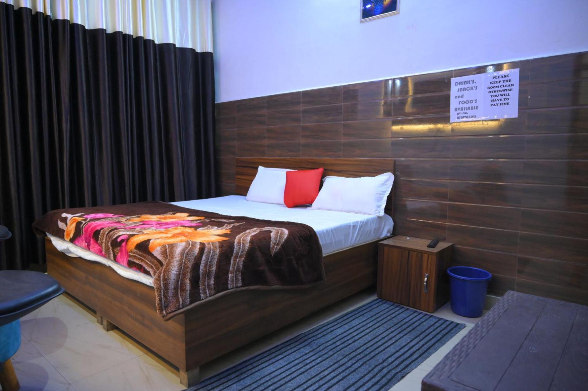 Hotel Starlight Meerut Zewnętrze zdjęcie
